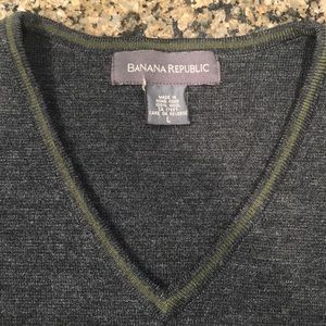 Banana Republic Women’s L Merino Wool Sweater